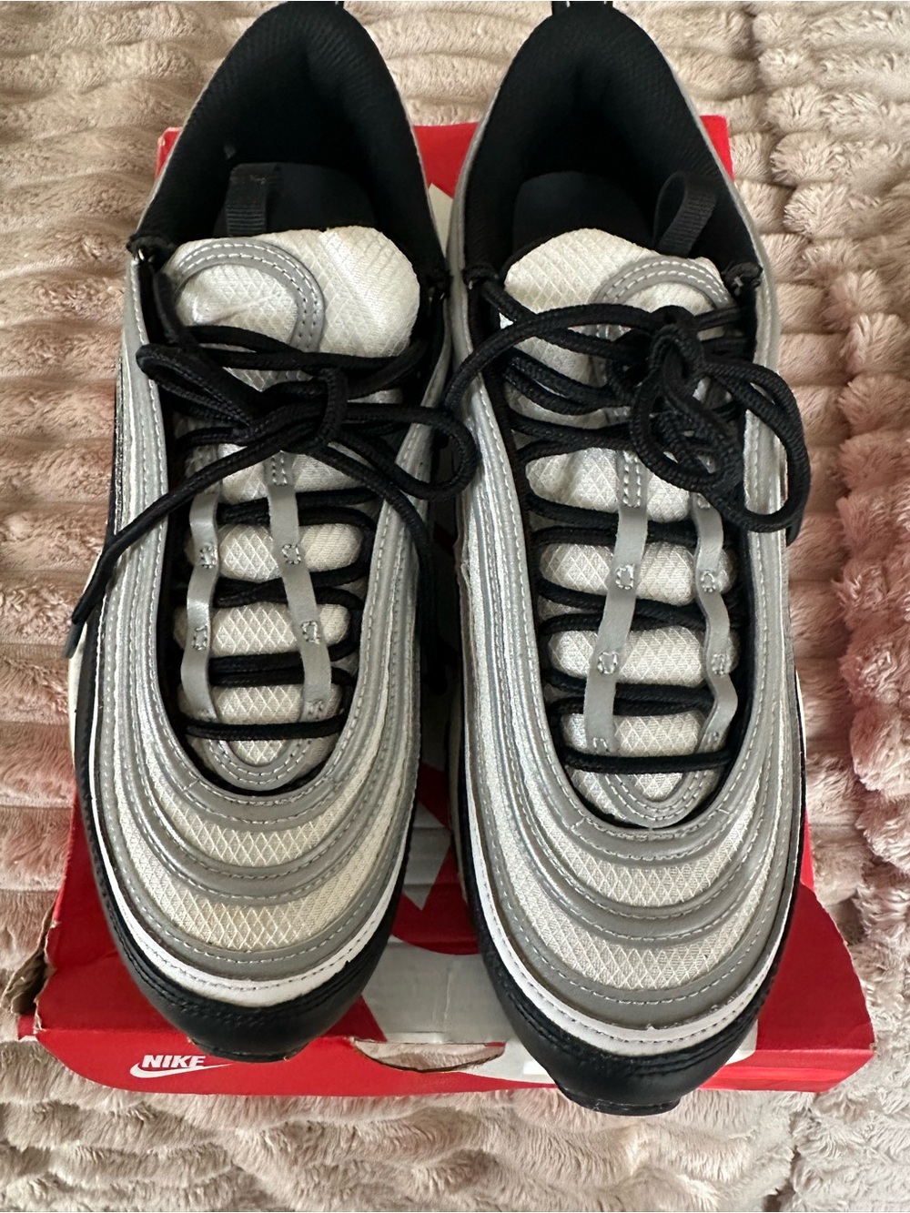 Nike Silver and Black Men's AirMax 97 size 9m/w10.5 like new